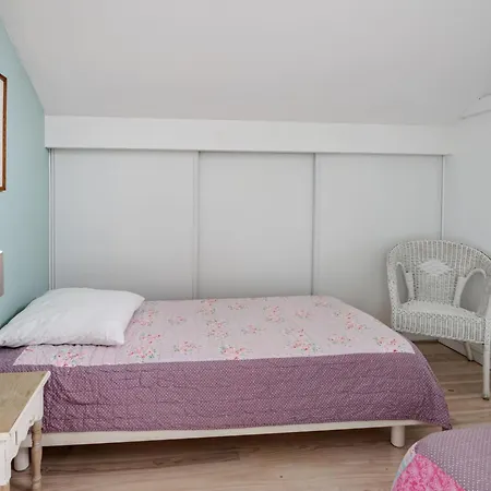 La Chapelle By Interhome Contis-les-Bains